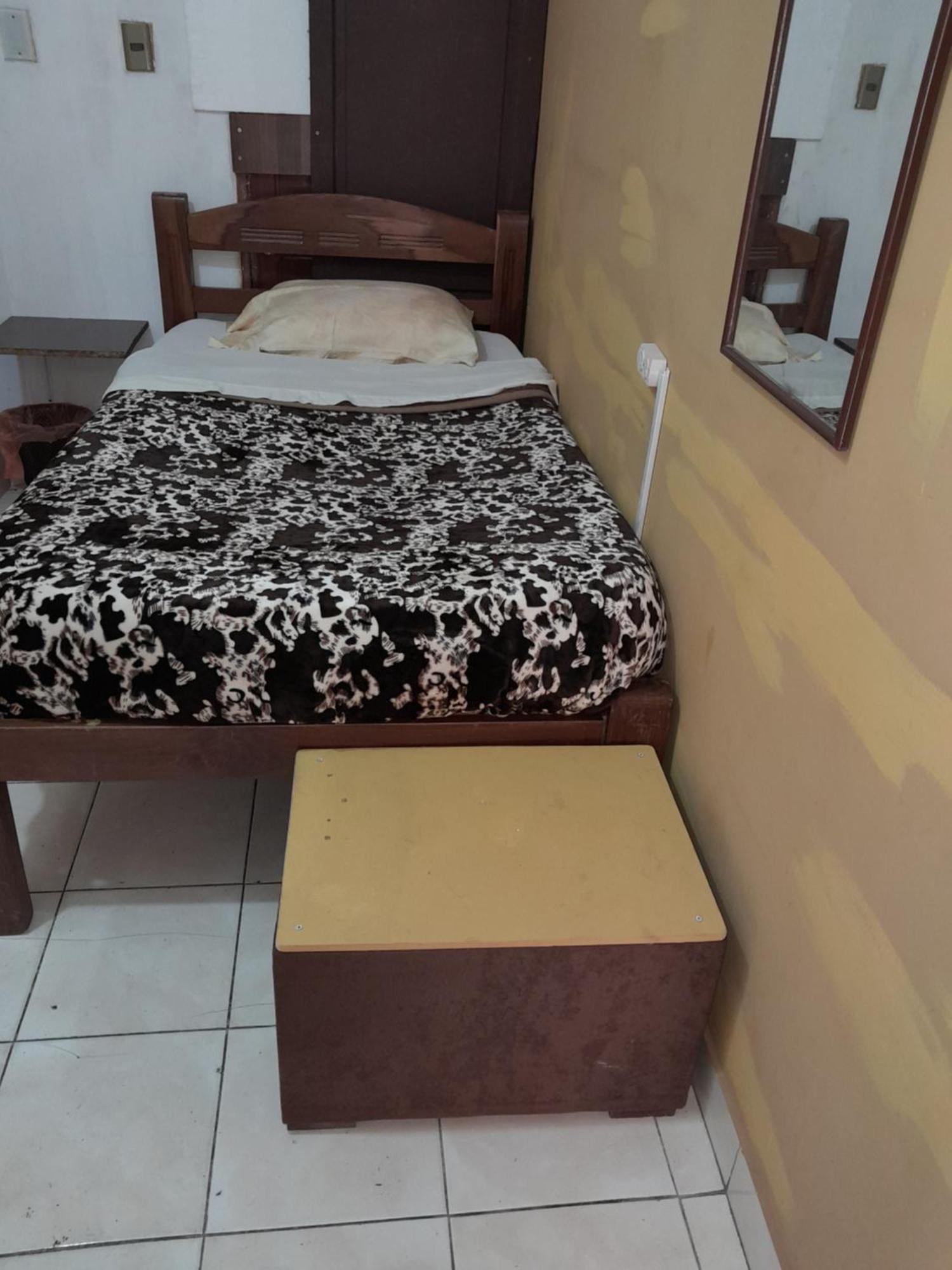 Urbano Hotel Tarija Bagian luar foto